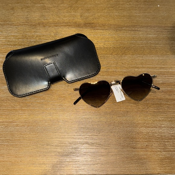 SAINT LAURENT ‘SL 301 LOULOU’ SUNGLASSES Gold Brown - Picture 6 of 8